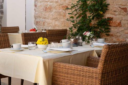 餐飲選擇, Foscari the fine b&b in 薩維舍亞