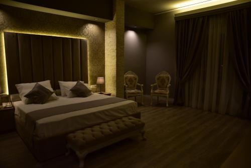 Resort The King - image 4