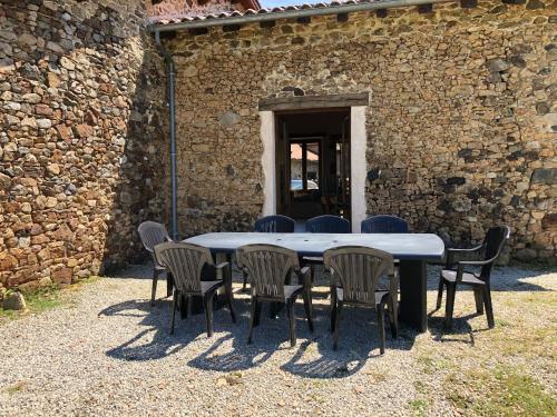 Villa Gites Chambre d hôtes avec piscine Dordogne 2-4-6-8-10 personnes