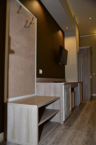 The King Resort in คาชาร์