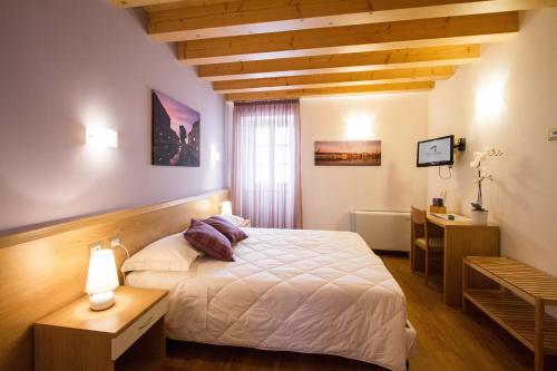 Hotel All'Arco – Trieste, FL