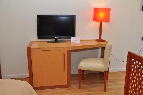Across Hotels & Spa - image 10