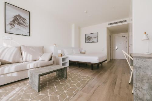 CIM Aparthotel - image 8