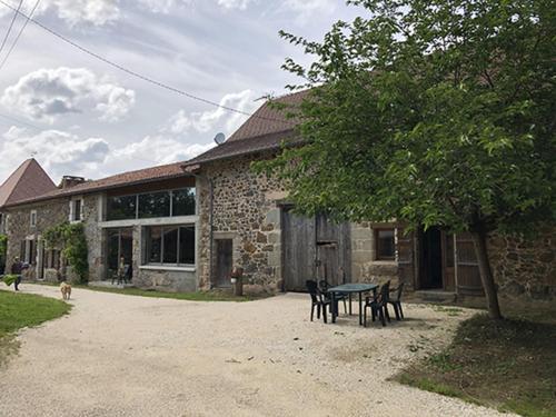 Villa Gites Chambre d hôtes avec piscine Dordogne 2-4-6-8-10 personnes