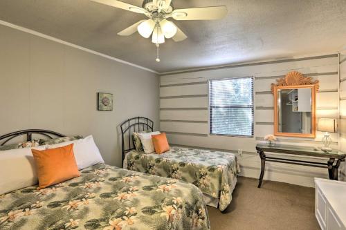 Steinhatchee Home with Large Yard Grill Gazebo - image 8