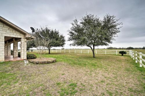 Pet-Friendly Flatonia House with Patio and Gazebo!