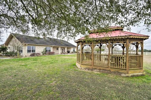 Pet-Friendly Flatonia House w/ Patio & Gazebo! in Flatonia (TX)