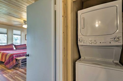 Lavish Condo with 2 Decks - 5mi to Ruidoso Downs - image 8
