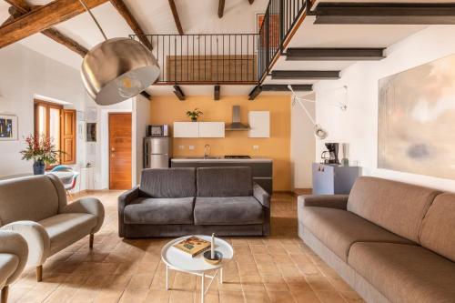 Margana Palace - Your Private Palazzo - image 12