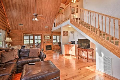 40-Acre Farm w/ Animals & Fishing in Sebring! - Lorida, FL