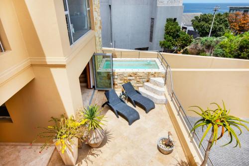 Backup-Powered Camps Bay Beach Condo