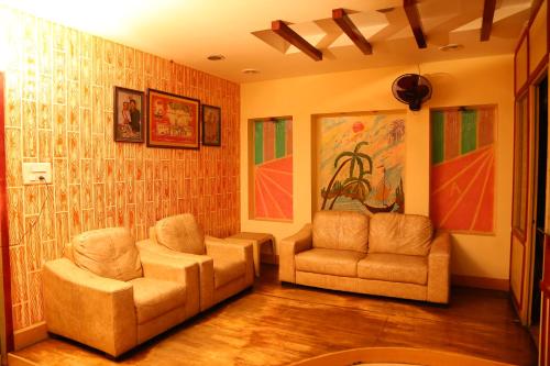 AKANKSHA INN