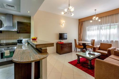 Auris Boutique Hotel Apartments - AlBarsha