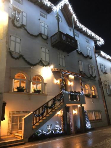 Top 12 Monclassico Commune Vacation Rentals Apartments Hotels