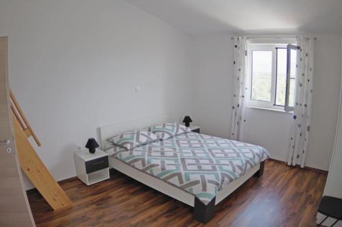 Holiday apartments in house Sanja