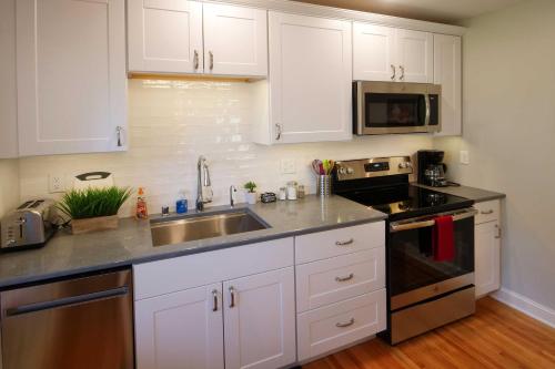 Remodeled Apt - 8 Mi to Downtown Minneapolis! - image 7