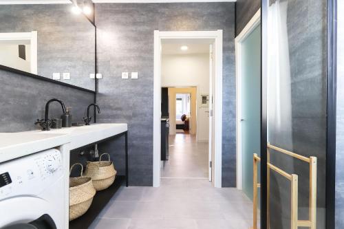 Rato Design With Terrace By Homing - Tap to explore photos