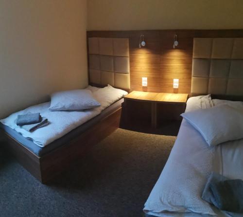Hotel Holidays 5