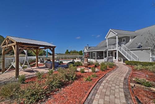 Peaceful Apt: 7 Mi to Withlacoochee State Forest! in Floral City
