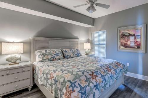 Three Bedroom Majestic Beach Resort Tower 2 1109 - image 2