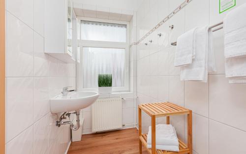 2 bedrooms, 2 beds