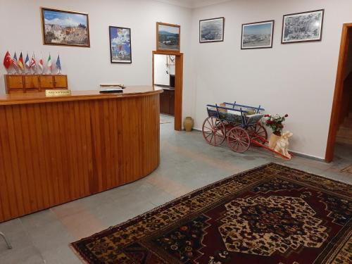 Kapadokya Stonelake Hotel in Guzelyurt
