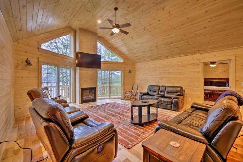 . Waterfront Davis Pond Cabin with Dock and Kayaks!