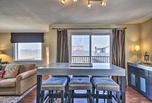 Waterfront Condo on Pier in Downtown Astoria! - image 9