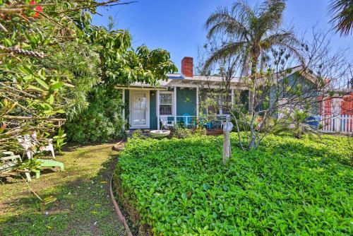 . Port Aransas House - Walk to Coast and Fishing!