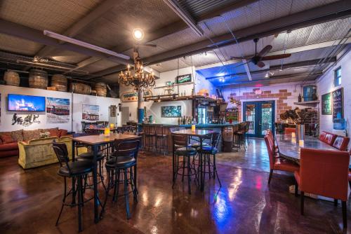 Barons CreekSide Resort - 레스토랑