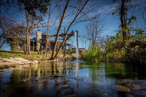 Barons CreekSide Resort