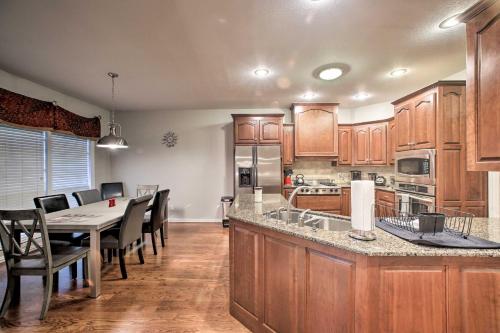 Bentonville Home with Pool Table 2 Mi to Downtown! - image 4