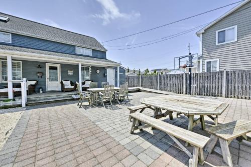 Lavallette House with Fenced Yard and Gas Grill!