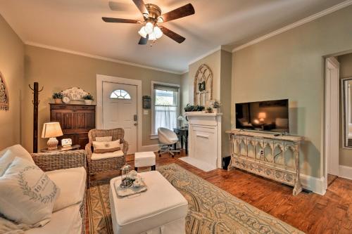 Mt Holly Cottage, Near Ntl Whitewater Center in Mount Holly, USA