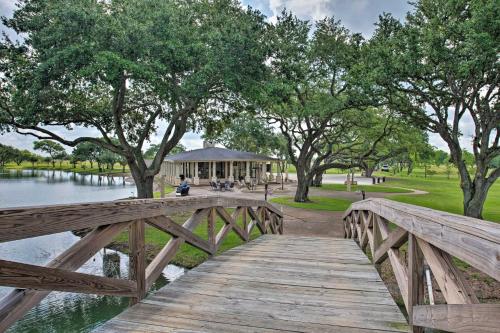 200-Acre Lakefront Ranch in Wallis with Pvt Lake - image 2