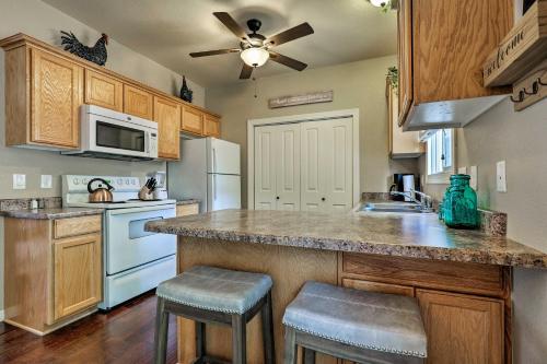 Lovely Kanab Condo in Dwtn, 30 mi to Zion NP!