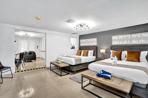 Bright Beachside Getaway