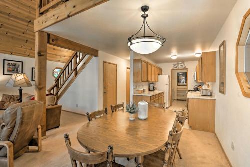 Cabin with Hot Tub and BBQ Deck Less Than 4 Mi to Donner Lake! - image 9
