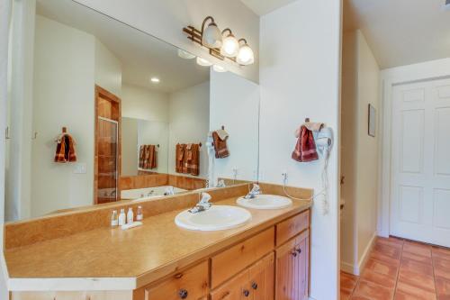 Rim Village Two-Bedroom - main image