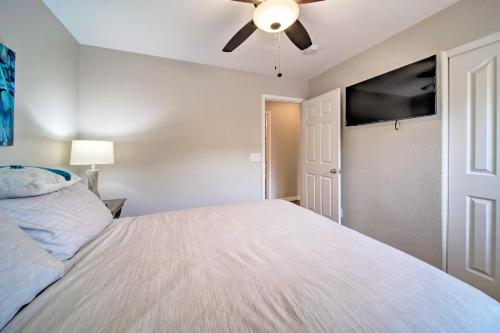 Modern Getaway with Patio - 14 Mi to Lake Pleasant!