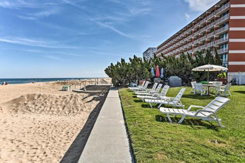 Virginia Beach Studio with Balcony and Pool View! - image 2