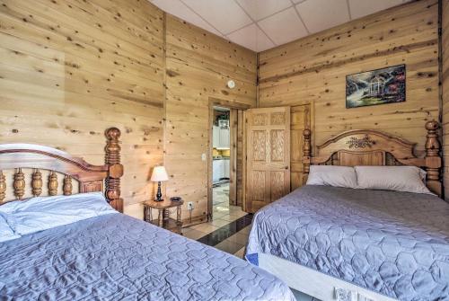 Spacious Cabin on Dale Hollow Lake with Hot Tub! - image 7
