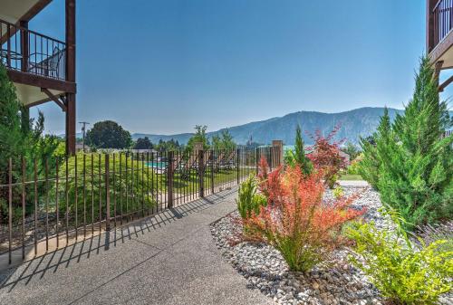 Lake Chelan Condo with Resort Pool and Hot Tub! - image 8