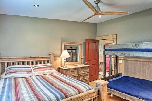 Guntersville Cabin with Views - Walk to Lake! - image 6