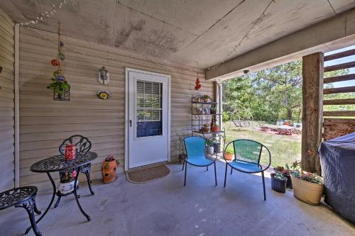 Nags Head Apt with Patio - half Mile Walk to Beach! - image 9