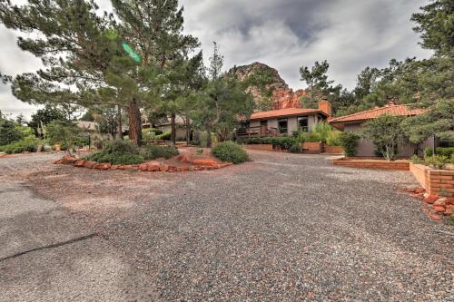 Modern W Sedona Home with Patio and Red Rock Views