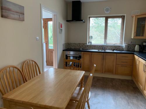 Secluded hilltop hideaway! in Knockranny