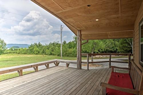 Guntersville Cabin with Views - Walk to Lake! in Guntersville (AL)
