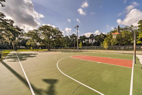 Historic Charmer-Walk to Downtown Sarasota! - image 2