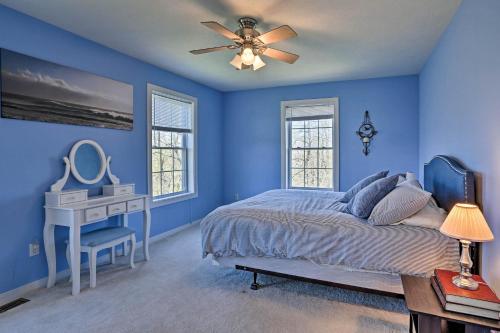 6 Mi to Kalahari Pocono Pines Golf Course Home!